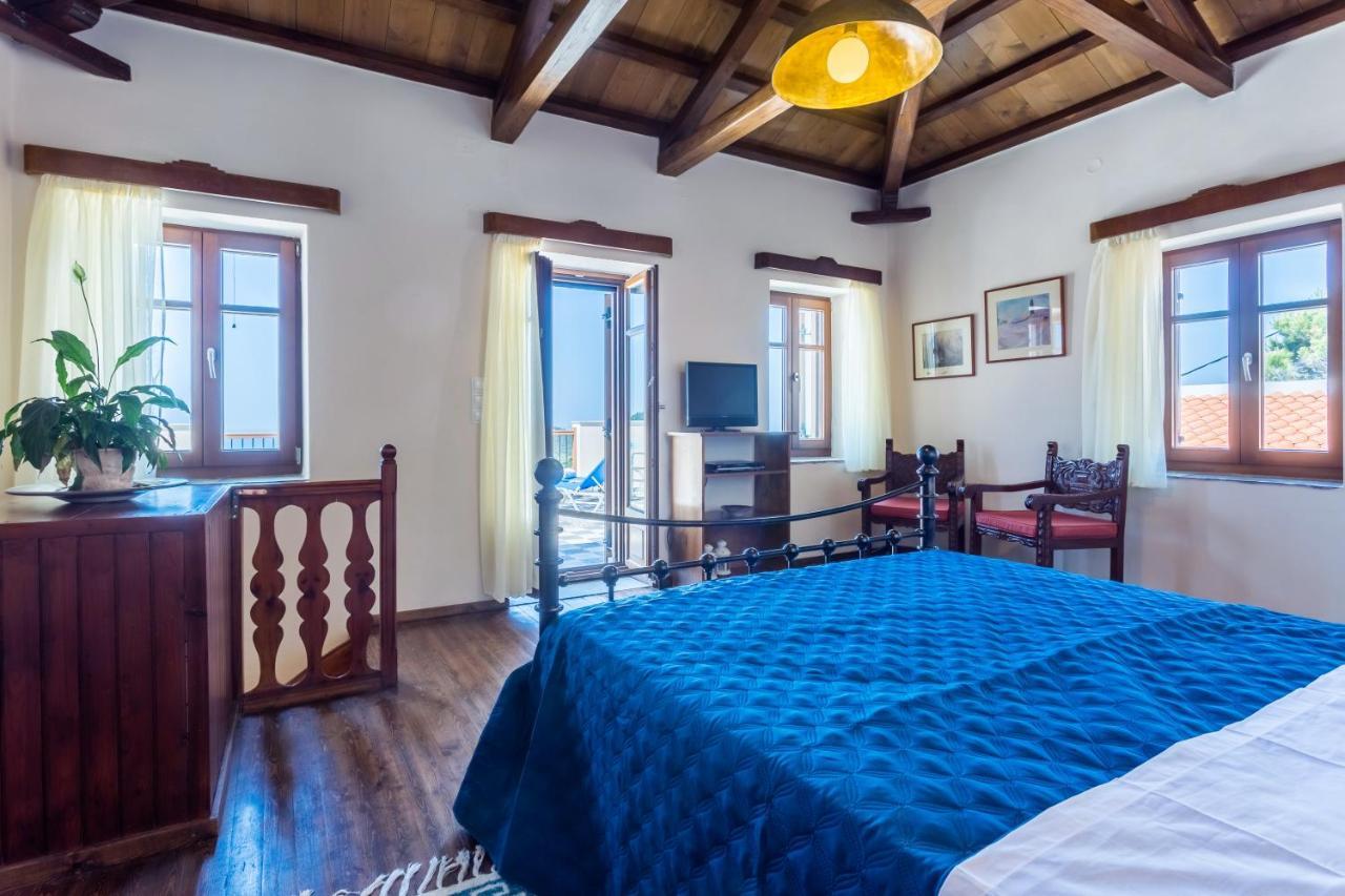 Country Villa Ouranos Skopelos Town Bagian luar foto