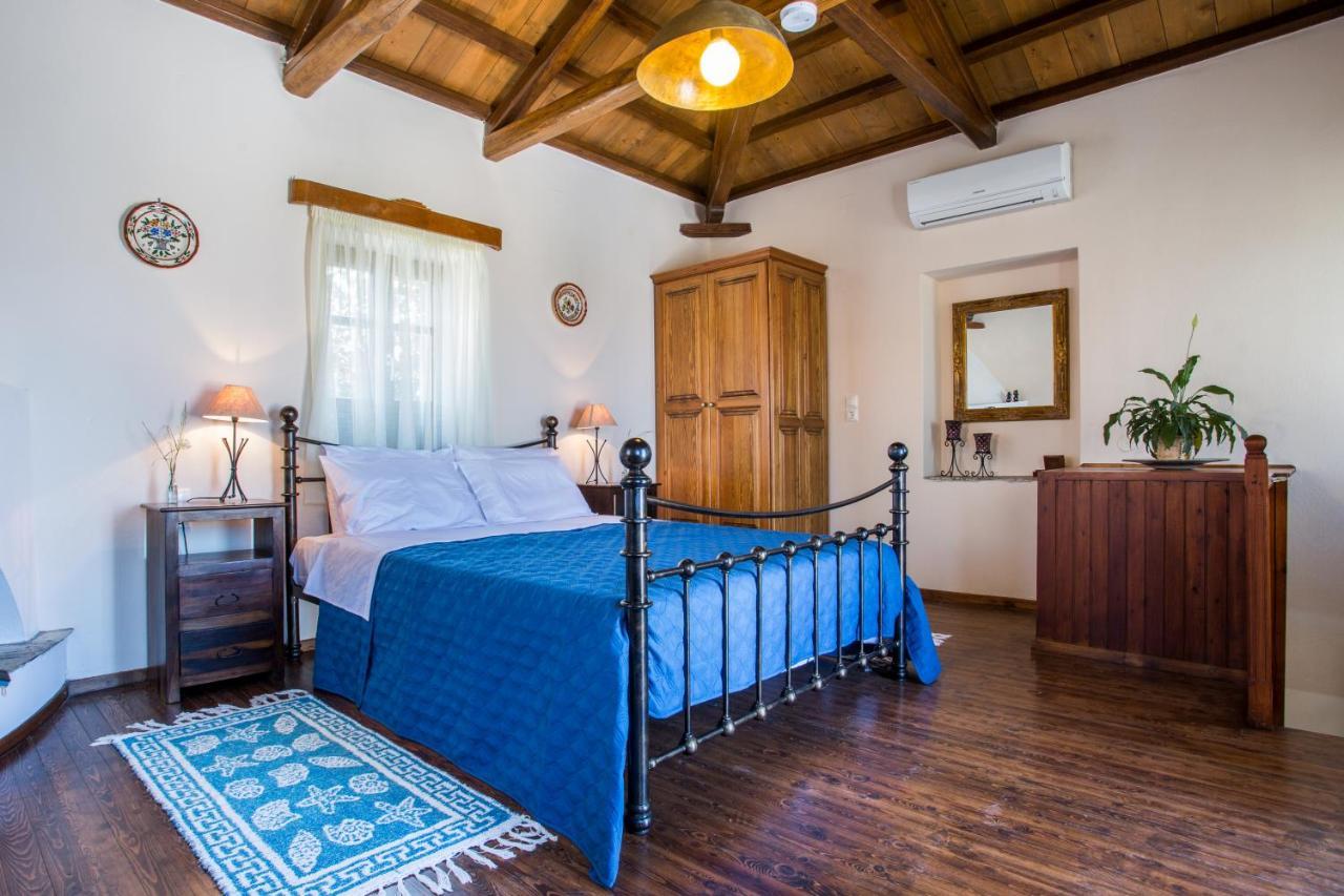Country Villa Ouranos Skopelos Town Bagian luar foto