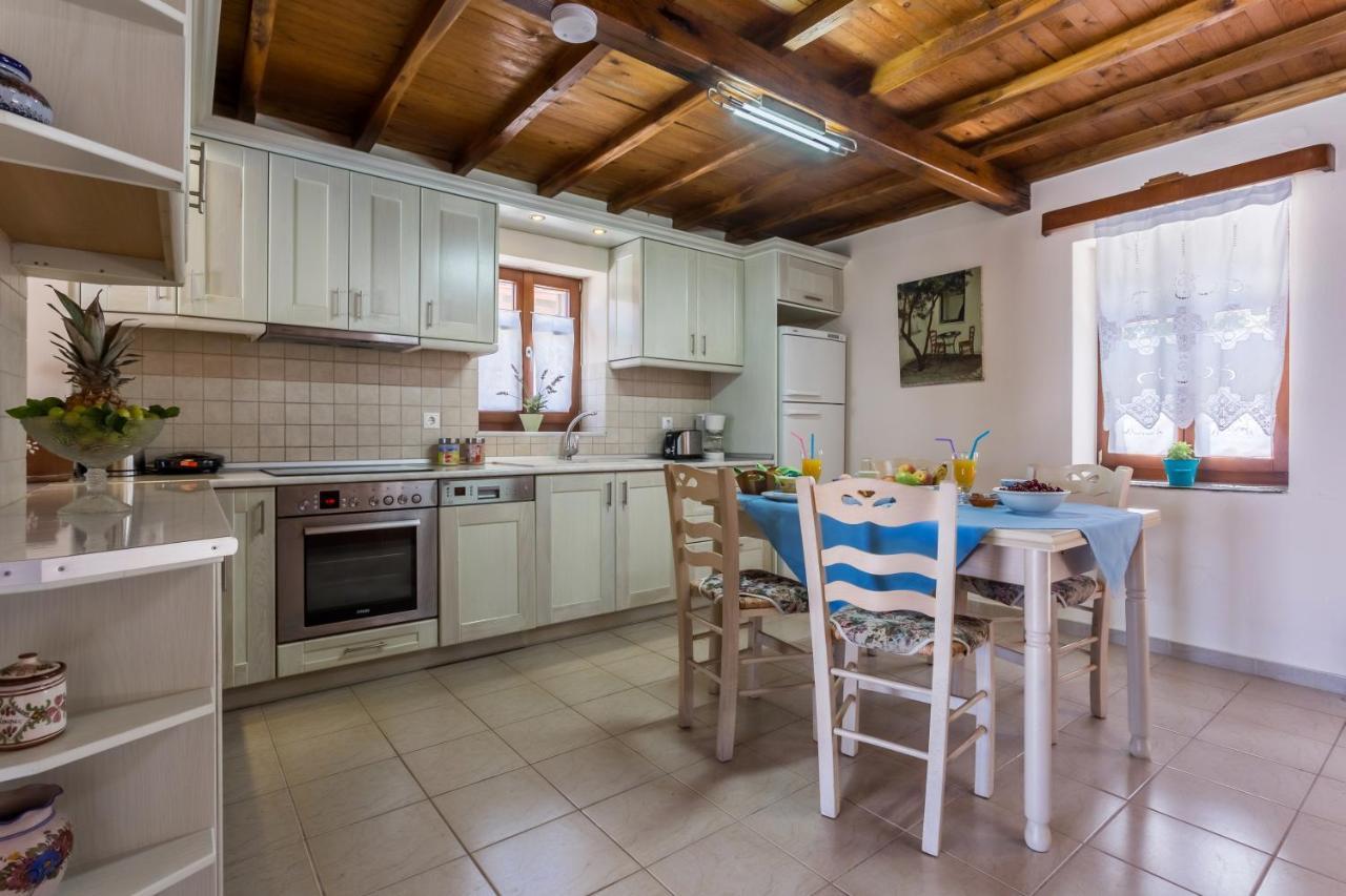 Country Villa Ouranos Skopelos Town Bagian luar foto